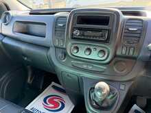 Vauxhall Vivaro 2700 CDTi L1H1 "Day Van" 