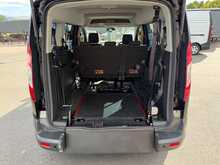 Ford Grand Tourneo Connect Zetec TDCi "Journey" 