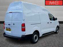 Vauxhall Vivaro 2900 Dynamic Turbo D L2H2 