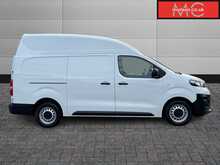 Vauxhall Vivaro 2900 Dynamic Turbo D L2H2 