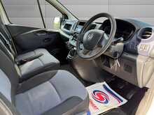 Vauxhall Vivaro 2900 CDTi L2H1 