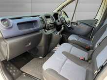 Vauxhall Vivaro 2900 CDTi L2H1 