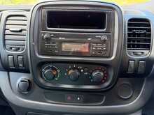 Vauxhall Vivaro 2900 CDTi L2H1 