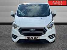 Ford Tourneo Custom 320 Titanium EcoBlue L2 9 Seater 