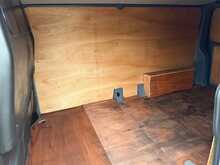 Volkswagen Transporter T30 Highline TDi L2H1 