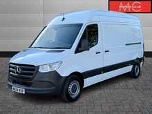 Mercedes-Benz Sprinter 315 CDI Premium FWD L2H3 