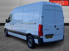 Mercedes-Benz Sprinter 315 CDI Premium FWD L2H3 
