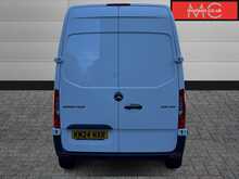 Mercedes-Benz Sprinter 315 CDI Premium FWD L2H3 