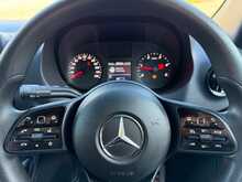 Mercedes-Benz Sprinter 315 CDI Premium FWD L2H3 