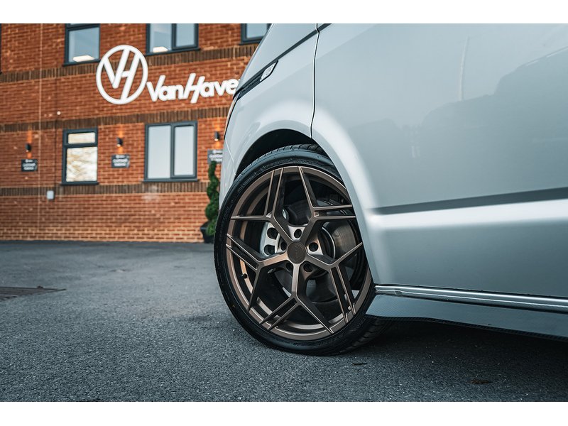 Volkswagen T30 Panel Van Highline LWB 204PS 2.0 TDI DSG