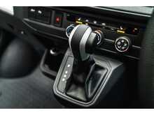 Volkswagen T30 Panel Van Highline LWB 204PS 2.0 TDI DSG