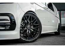 Volkswagen T30 Panel Van Highline LWB 204PS 2.0 TDI DSG