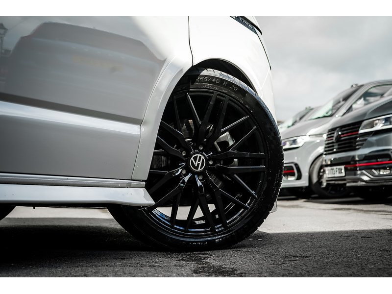 Volkswagen T30 Panel Van Highline LWB 204PS 2.0 TDI DSG