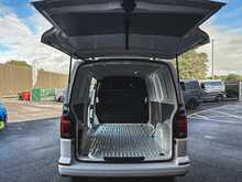 Volkswagen T32 Panel Van Highline LWB 204PS 2.0 TDI DSG