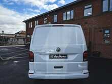 Volkswagen T32 Panel Van Highline LWB 204PS 2.0 TDI DSG