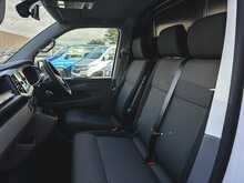 Volkswagen T32 Panel Van Highline LWB 204PS 2.0 TDI DSG