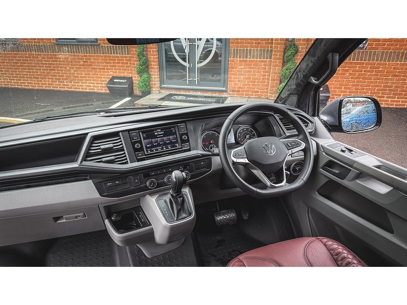Volkswagen T32 Panel Van Highline SWB 150 PS TDI DSG