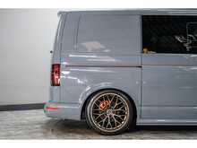 Volkswagen VOLKSWAGEN TRANSPORTER VW T6.1 T32 KOMBI 204 SWB DSG HIGHLINE