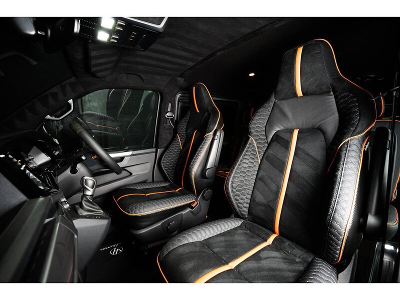 Volkswagen VOLKSWAGEN TRANSPORTER VW T6.1 T32 KOMBI 204 SWB DSG HIGHLINE