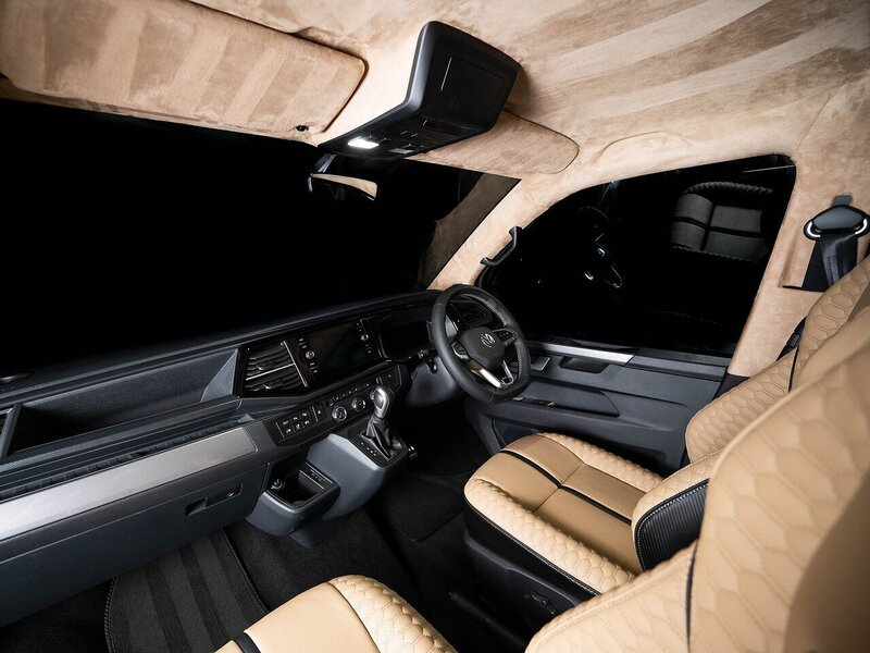 Volkswagen VOLKSWAGEN TRANSPORTER  VW T6.1 T32 KOMBI 204 LWB DSG HIGHLINE