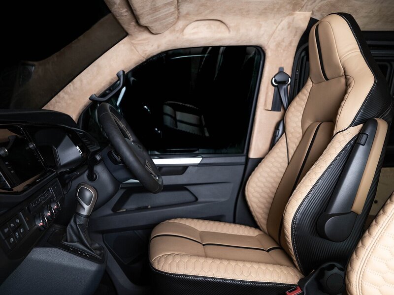 Volkswagen VOLKSWAGEN TRANSPORTER  VW T6.1 T32 KOMBI 204 LWB DSG HIGHLINE