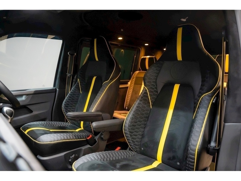 Volkswagen VOLKSWAGEN TRANSPORTER VW T6.1 T32 KOMBI 204 DSG HIGHLINE TTRC SWB