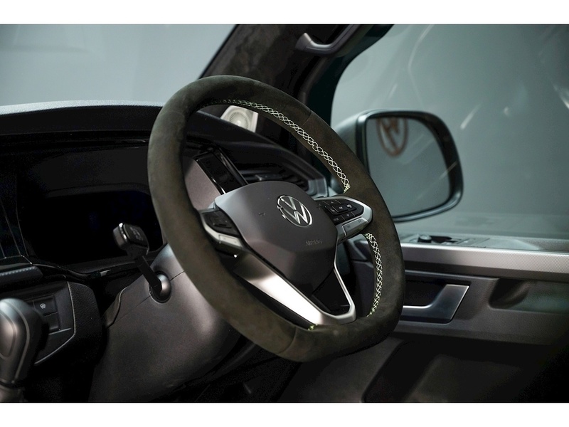 Volkswagen VOLKSWAGEN TRANSPORTER VW T6.1 T32 KOMBI 204 DSG HIGHLINE TTRC SWB