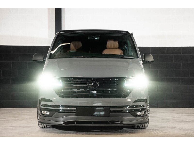 Volkswagen VOLKSWAGEN TRANSPORTER VW T6.1 T32 KOMBI 204 SWB DSG HIGHLINE