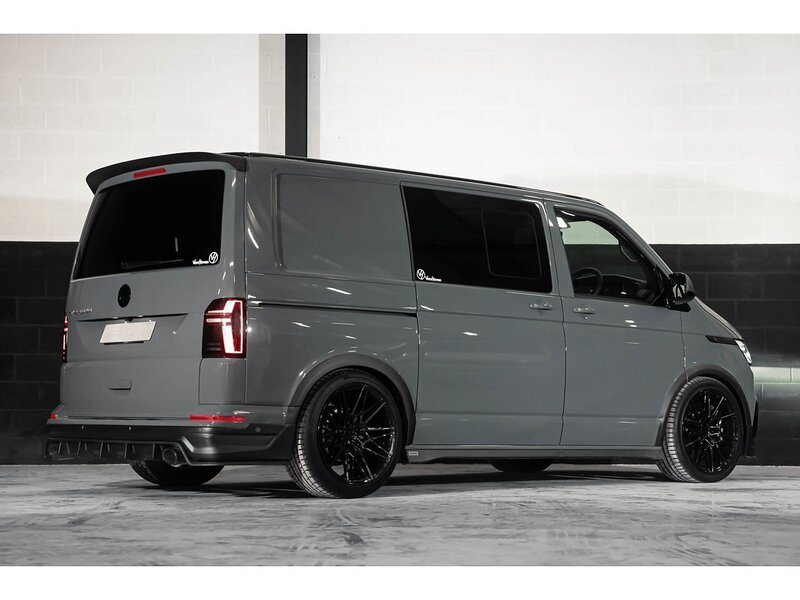 Volkswagen VOLKSWAGEN TRANSPORTER VW T6.1 T32 KOMBI 204 SWB DSG HIGHLINE