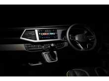 Volkswagen VOLKSWAGEN TRANSPORTER T6.1 T32 KOMBI 150ps SWB DSG HIGHLINE