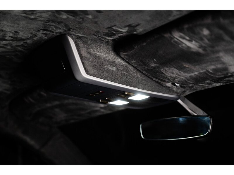 Volkswagen VOLKSWAGEN TRANSPORTER T6.1 T32 KOMBI 150ps SWB DSG HIGHLINE