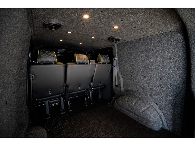 Volkswagen VOLKSWAGEN TRANSPORTER T6.1 T32 KOMBI 150ps SWB DSG HIGHLINE