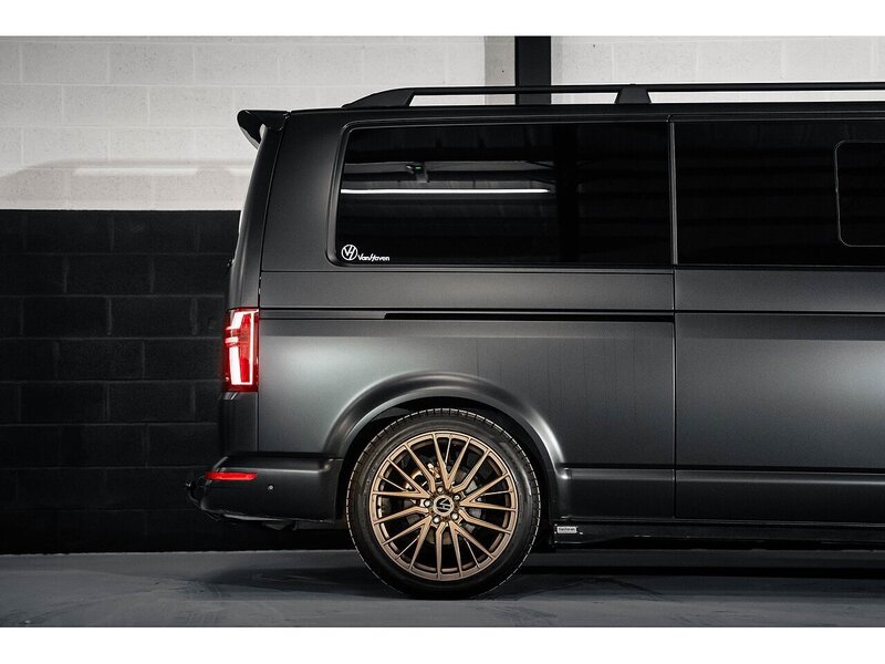 Volkswagen VOLKSWAGEN TRANSPORTER T6.1 T32 TAX EFFICIENT VW CARAVELLE 150 LWB DSG HIGHLINE