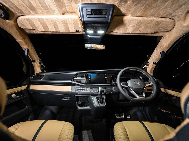 Volkswagen VOLKSWAGEN TRANSPORTER VW T6.1 T32 4MOTION KOMBI 204 LWB DSG HIGHLINE