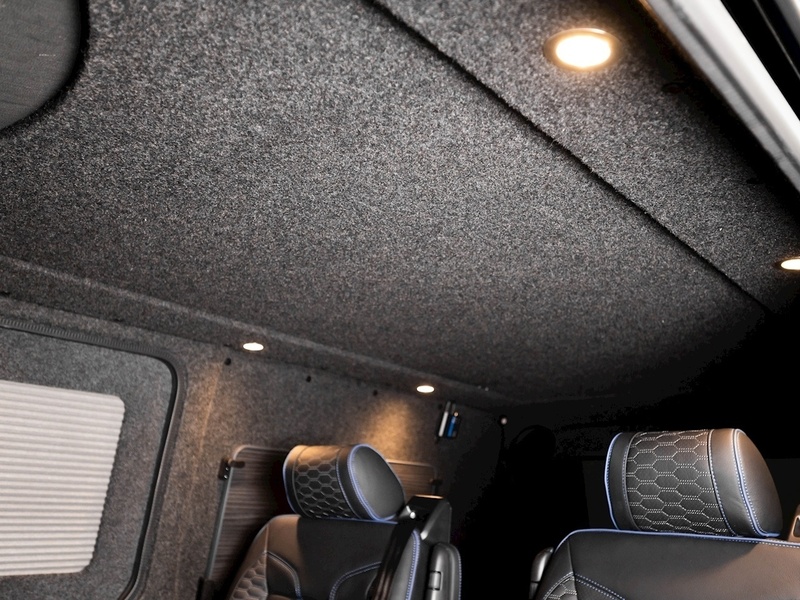 Volkswagen VOLKSWAGEN TRANSPORTER VW T6.1 T32 KOMBI 150 LWB DSG HIGHLINE