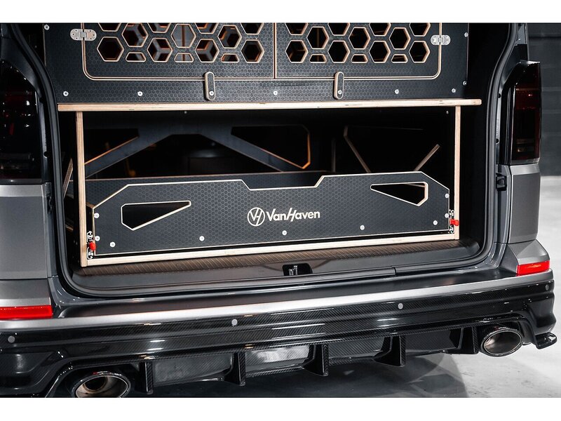 Volkswagen VOLKSWAGEN TRANSPORTER VW T6.1 T32 KOMBI 204 LWB DSG HIGHLINE