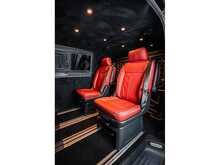 Volkswagen VOLKSWAGEN TRANSPORTER VW T6.1 T32 KOMBI 204 LWB DSG HIGHLINE