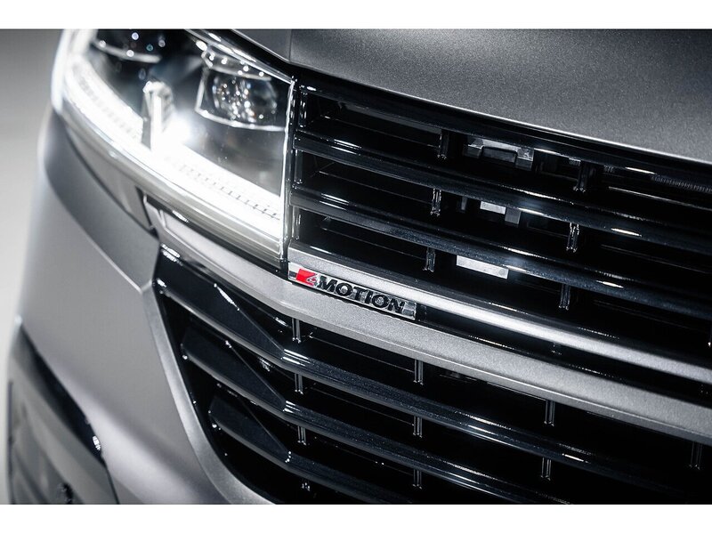 Volkswagen VOLKSWAGEN TRANSPORTER VW T6.1 T32 KOMBI 204 LWB DSG HIGHLINE