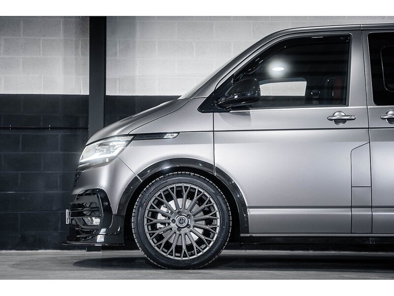 Volkswagen VOLKSWAGEN TRANSPORTER VW T6.1 T32 KOMBI 204 LWB DSG HIGHLINE