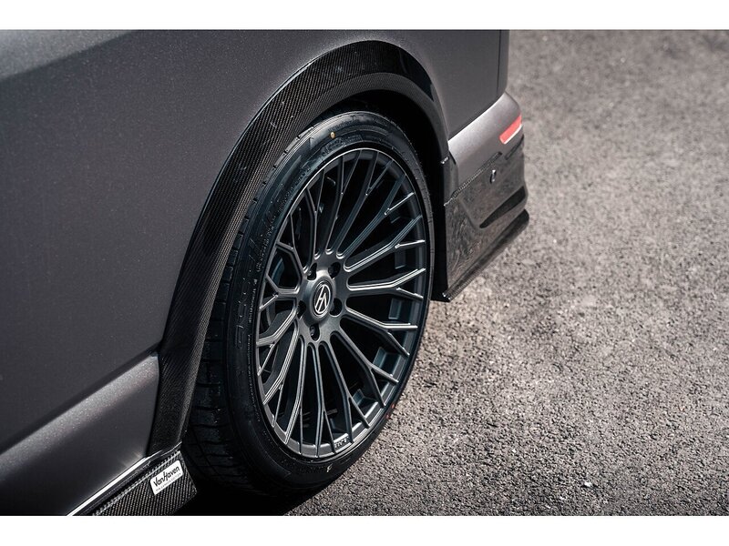 Volkswagen VOLKSWAGEN TRANSPORTER VW T6.1 T32 KOMBI 204 LWB DSG HIGHLINE