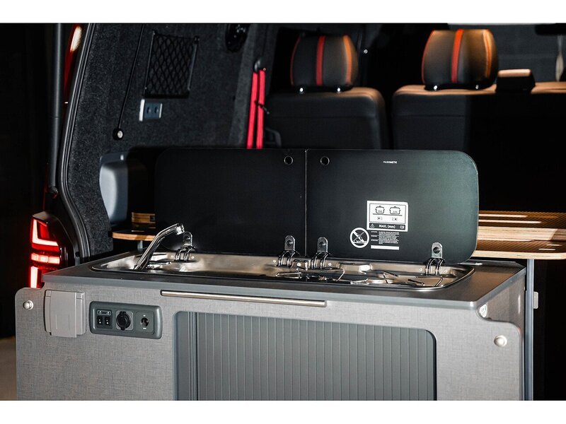 Volkswagen VOLKSWAGEN TRANSPORTER VW T6.1 T32 KOMBI 150 LWB DSG HIGHLINE