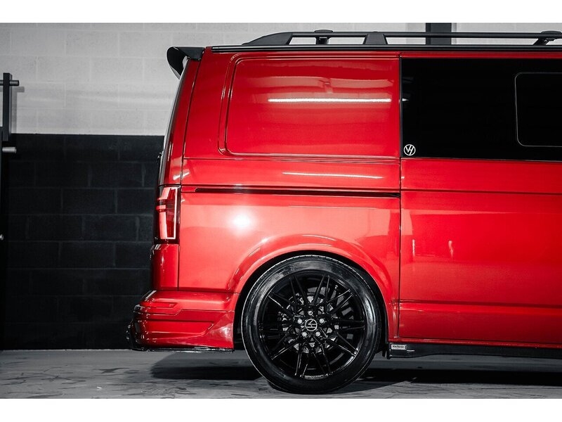 Volkswagen VOLKSWAGEN TRANSPORTER VW T6.1 T32 KOMBI 150 LWB DSG HIGHLINE