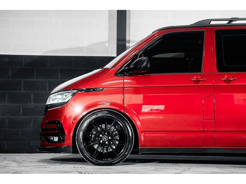 Volkswagen VOLKSWAGEN TRANSPORTER VW T6.1 T32 KOMBI 150 LWB DSG HIGHLINE