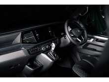 Volkswagen VOLKSWAGEN TRANSPORTER VW T6.1 T32 CARAVELLE 204 SWB DSG HIGHLINE