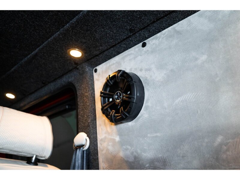 Volkswagen VW VOLKSWAGEN TRANSPORTER T6.1 T32 KOMBI SLEEPER HIGHLINE TTR LWB 204 DSG