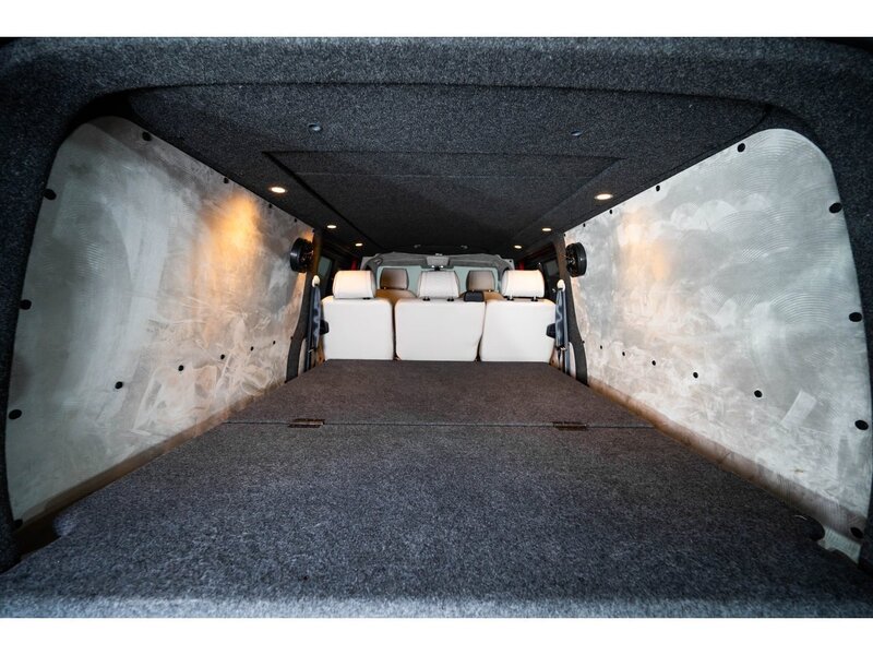 Volkswagen VW VOLKSWAGEN TRANSPORTER T6.1 T32 KOMBI SLEEPER HIGHLINE TTR LWB 204 DSG