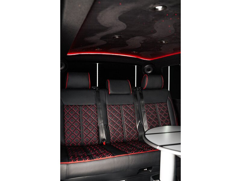 Volkswagen VOLKSWAGEN TRANSPORTER T6.1 T32 TAX EFFICIENT VW CARAVELLE 204 LWB DSG HIGHLINE