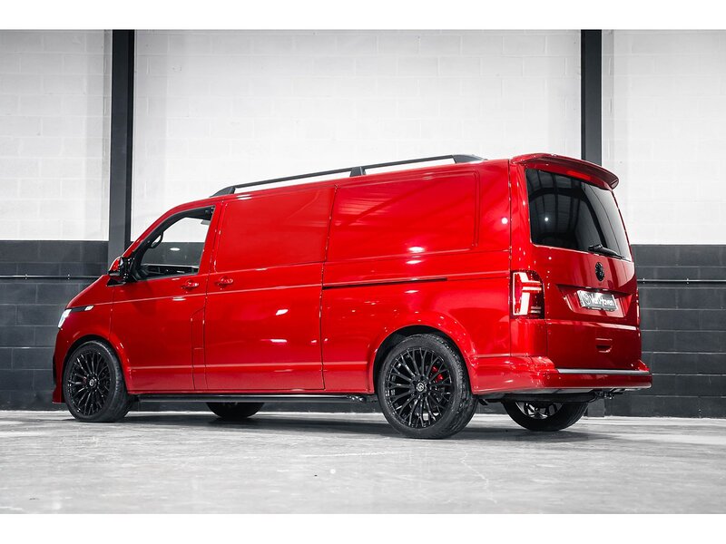Volkswagen VOLKSWAGEN TRANSPORTER VW T6.1 T32 PANEL VAN HIGHLINE LWB 150PS 2.0 TDI DSG