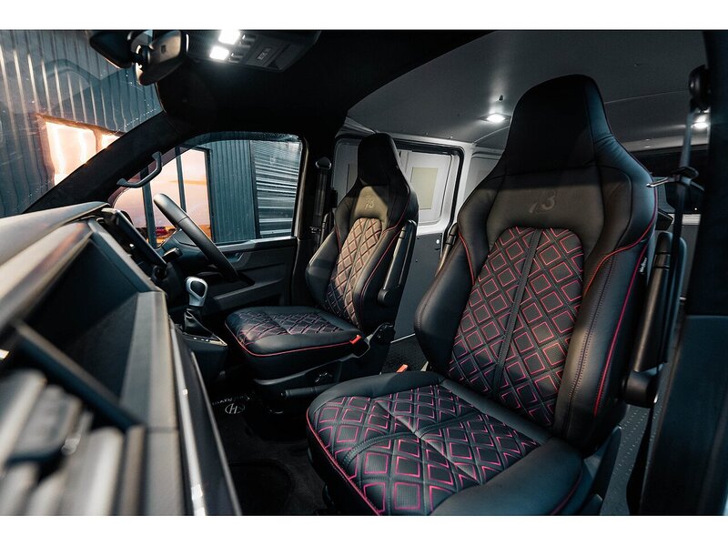 Volkswagen VOLKSWAGEN TRANSPORTER VW T6.1 T32 PANEL VAN HIGHLINE LWB 150PS 2.0 TDI DSG ED73