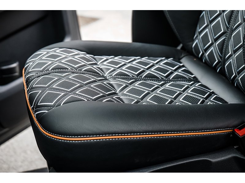 Volkswagen VOLKSWAGEN TRANSPORTER VW T6.1 T32 KOMBI VAN HIGHLINE LWB 150PS 2.0 TDI DSG EDITION 73